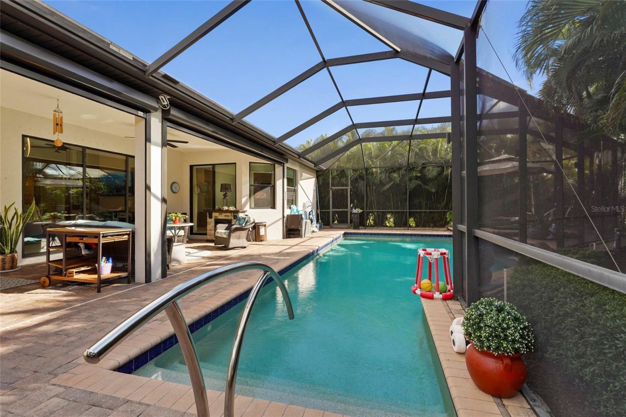 609 Rosemary Circle, Bradenton, FL 34212 Photo