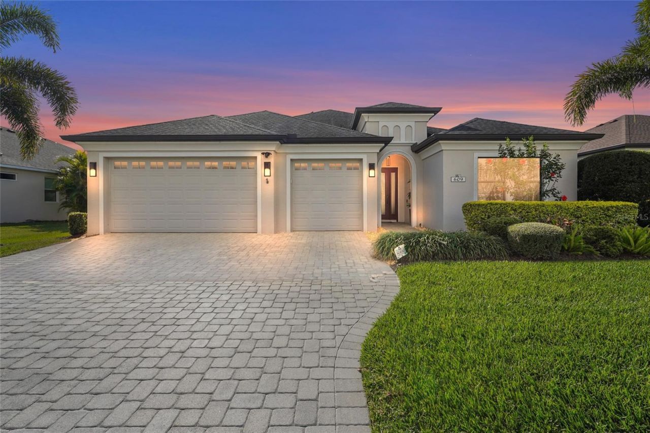 609 Rosemary Circle, Bradenton, FL 34212 Photo