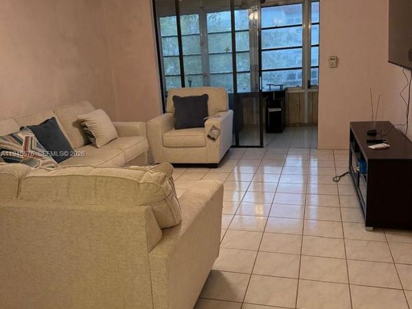 2850 Somerset Dr , Unit 309L, Lauderdale Lakes, FL 33311