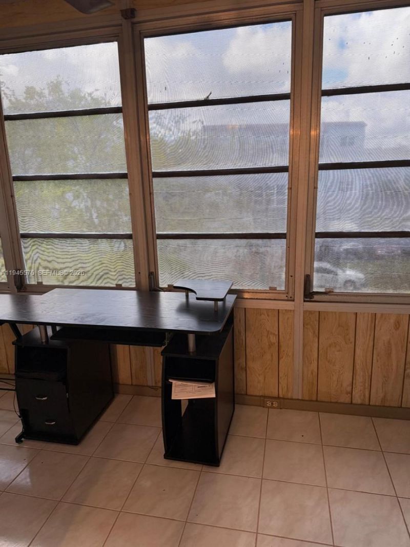 2850 Somerset Dr , Unit 309L, Lauderdale Lakes, FL 33311 Photo