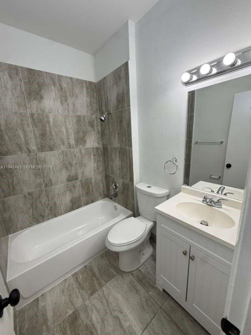 1791 NW 96th Ter, Unit 4K, Pembroke Pines, FL 33024 Photo