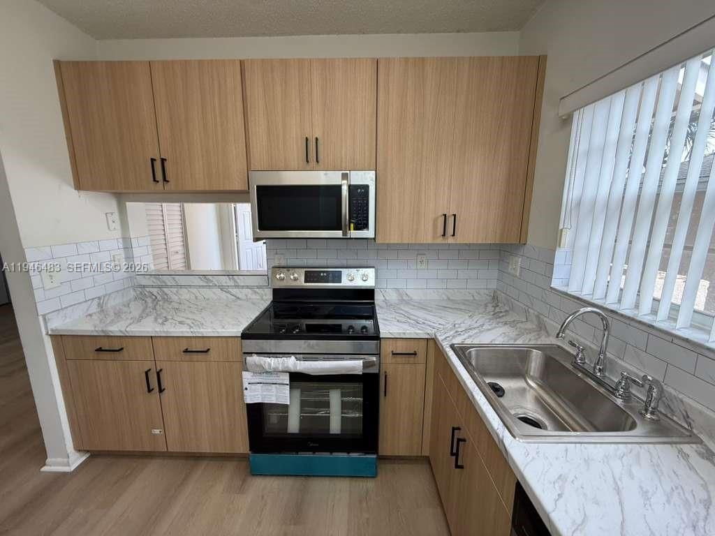 1791 NW 96th Ter, Unit 4K, Pembroke Pines, FL 33024 Photo