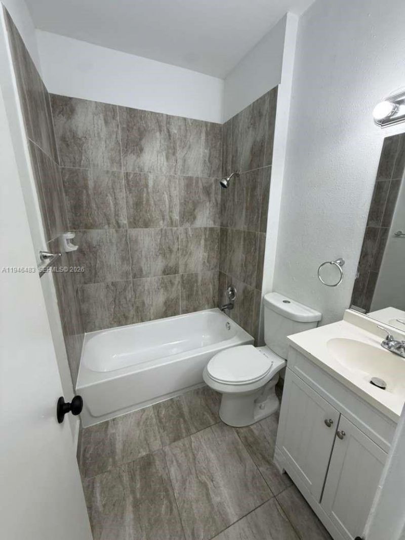 1791 NW 96th Ter, Unit 4K, Pembroke Pines, FL 33024 Photo