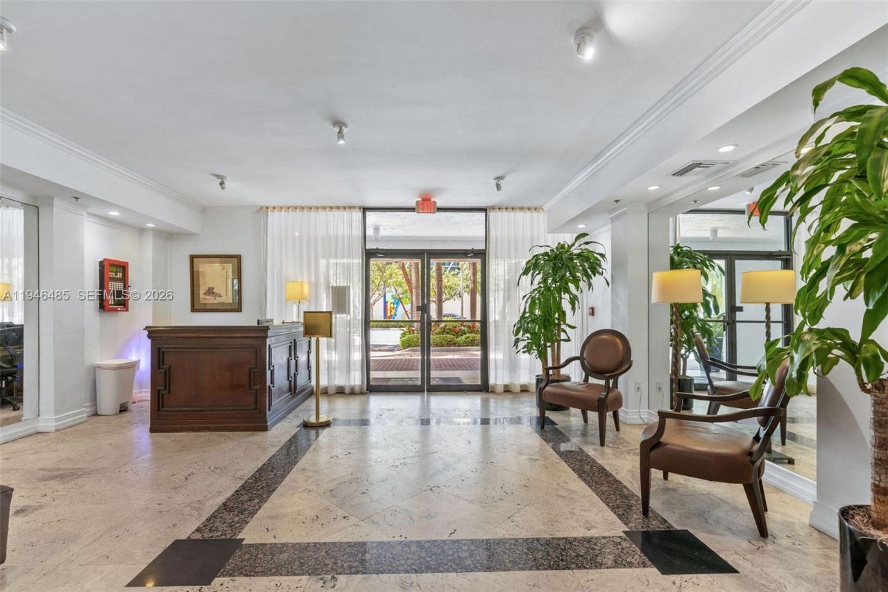 1775 Washington Ave, Unit 4C, Miami Beach, FL 33139 Photo