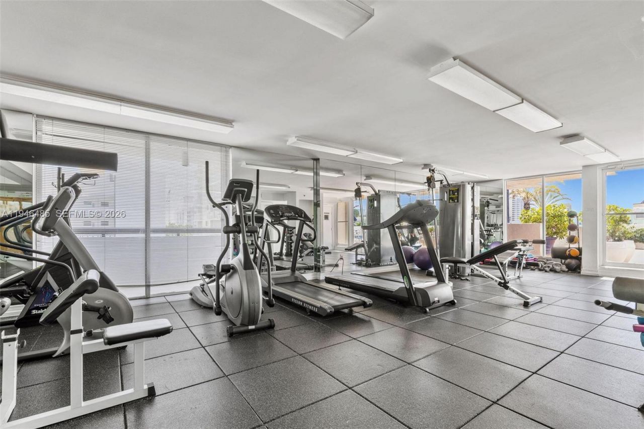 1775 Washington Ave, Unit 4C, Miami Beach, FL 33139 Photo