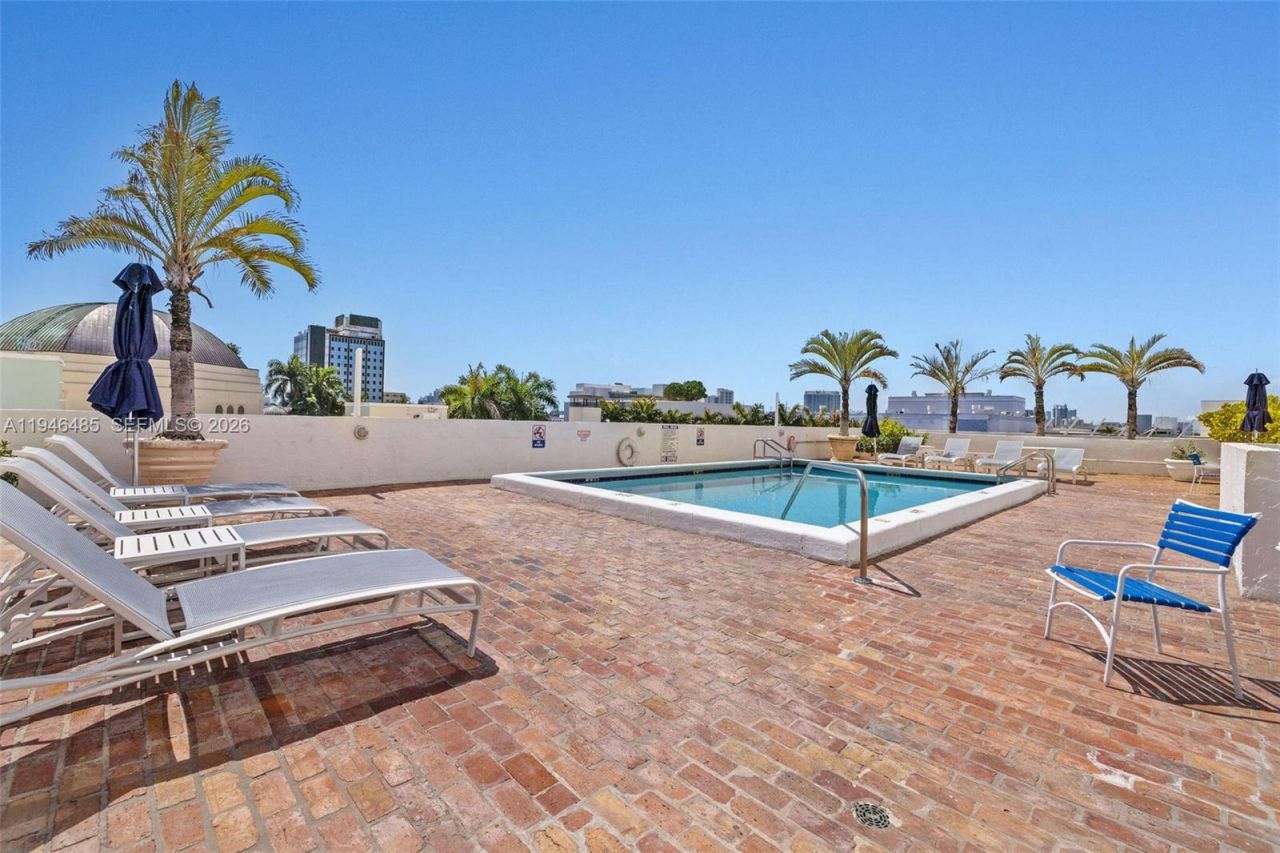 1775 Washington Ave, Unit 4C, Miami Beach, FL 33139 Photo