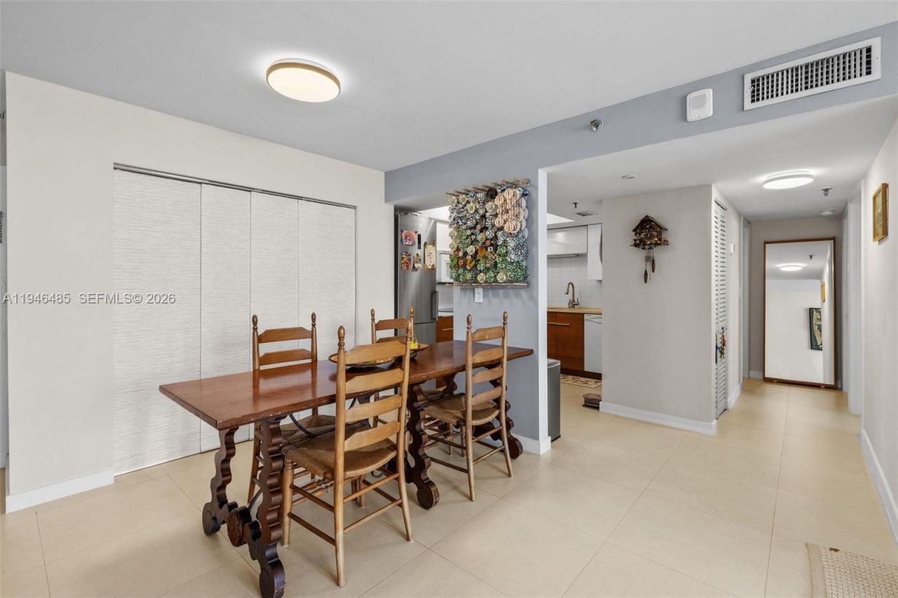 1775 Washington Ave, Unit 4C, Miami Beach, FL 33139 Photo
