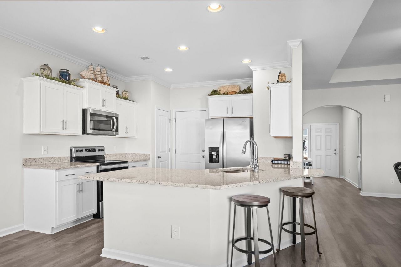 447 Honeyhill Loop Photo 13