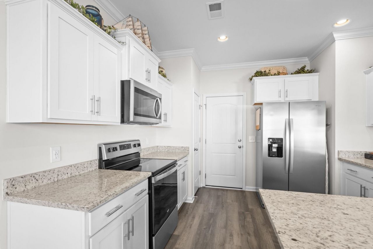 447 Honeyhill Loop Photo 14