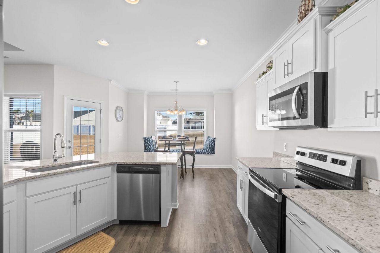 447 Honeyhill Loop Photo 16