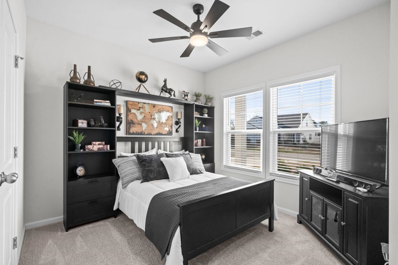 447 Honeyhill Loop Photo 24