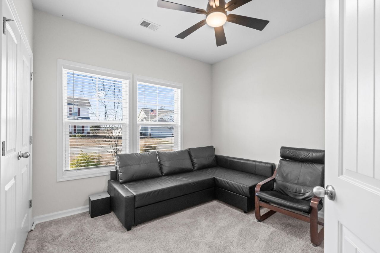 447 Honeyhill Loop Photo 25