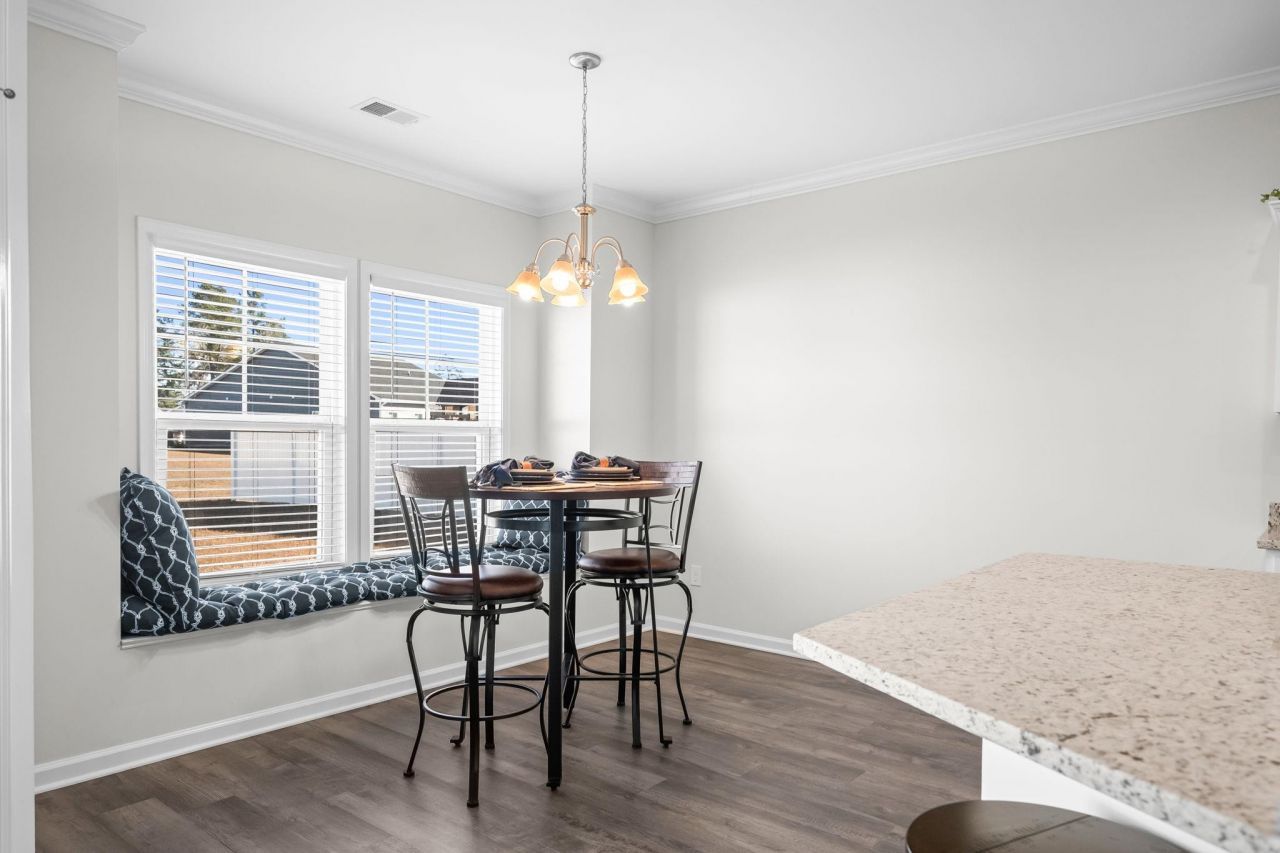 447 Honeyhill Loop Photo 9