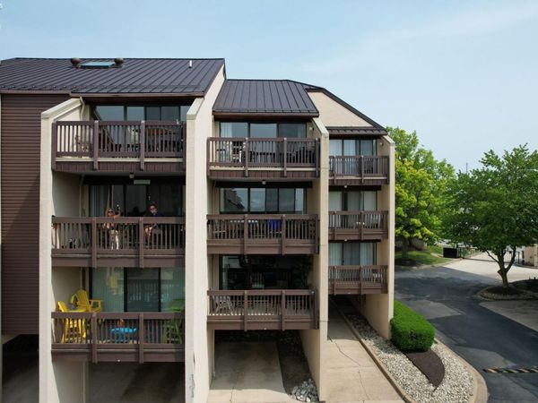 1807 E Perry Street, Unit 69, Port Clinton, OH 43452
