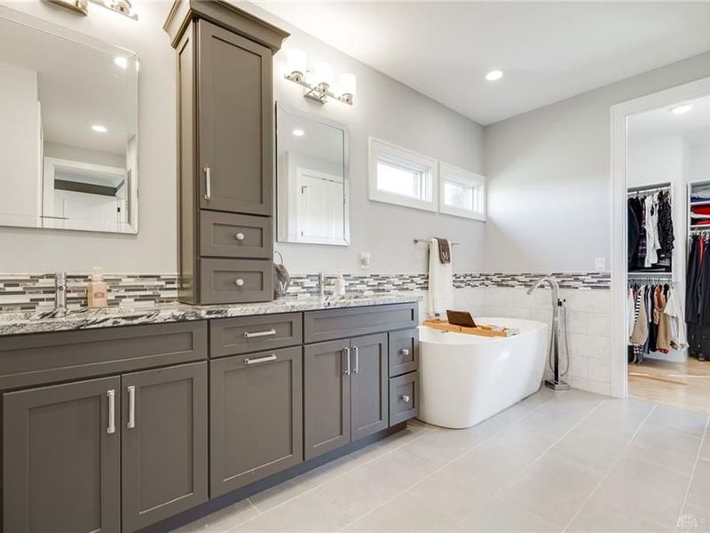 2442 Berkeley Court, Clearcreek Township, OH 45036 Photo 37