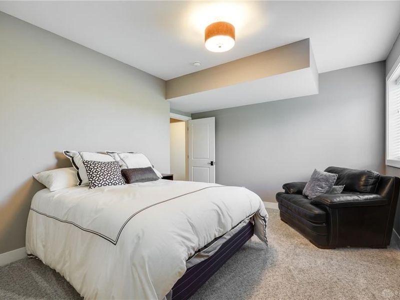 2442 Berkeley Court, Clearcreek Township, OH 45036 Photo 73