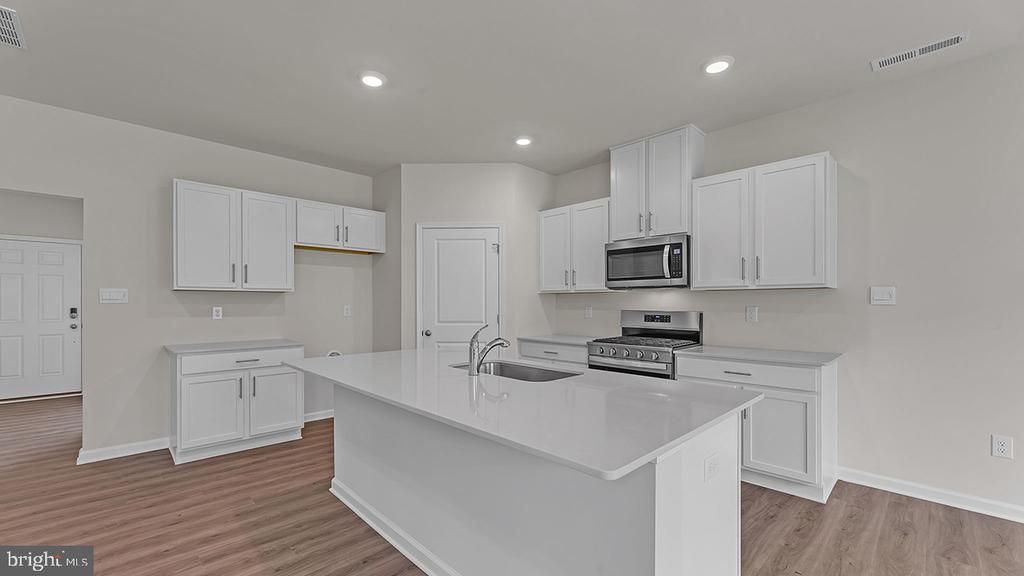 7 Dahlia Court, Bayville, NJ 08721 Main Photo