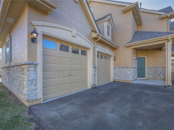 21063 W 118th Terrace, Olathe, KS 66061