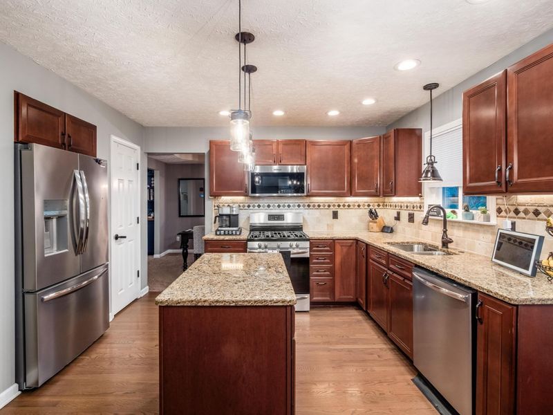 3020 Longridge Way, Grove City, OH 43123 Photo 9