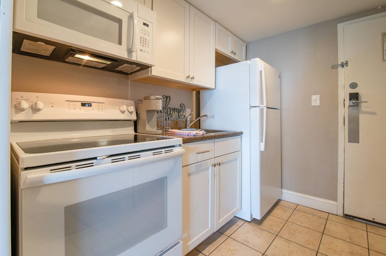 6900 N Ocean Blvd. Photo 8