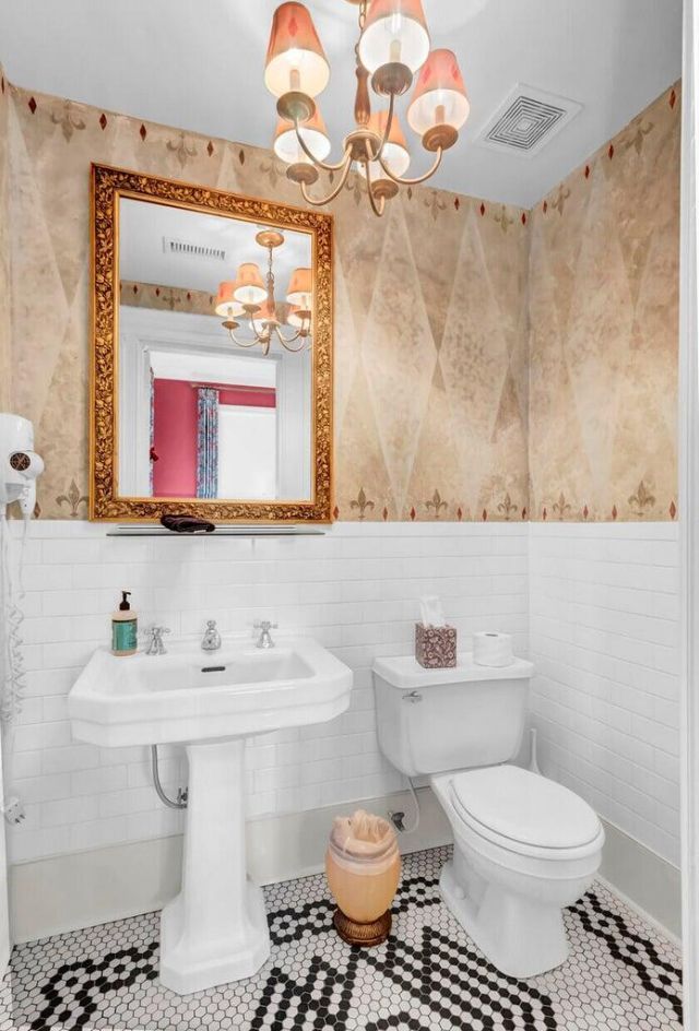 710 S Main Street Photo 28