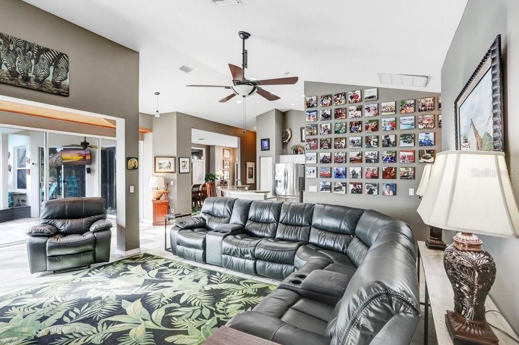 1161 Marina Drive, Tarpon Springs, FL 34689 Photo