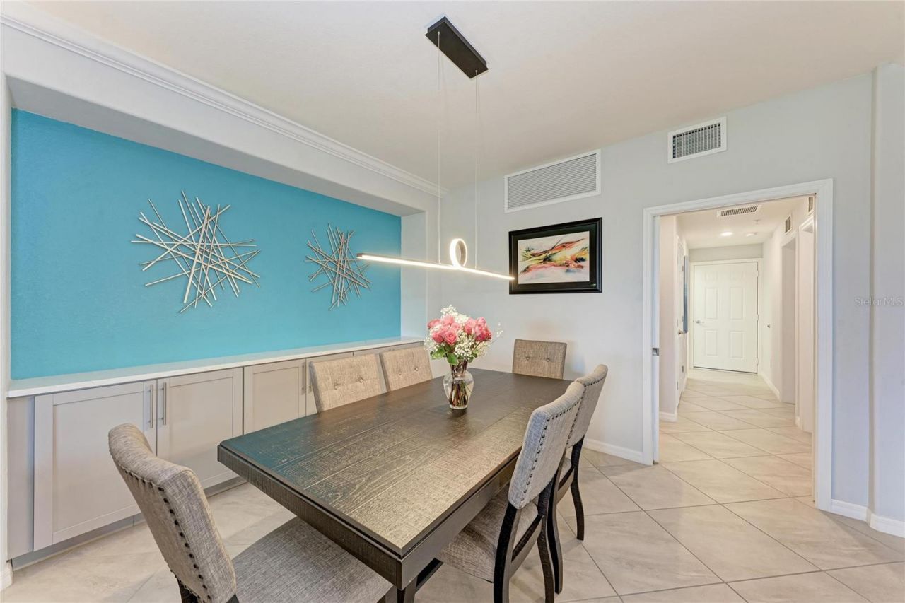 18117 Gawthrop Drive, Unit 101, Bradenton, FL 34211 Photo