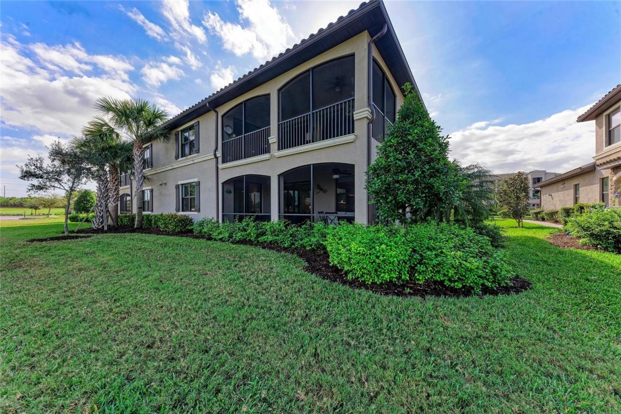 18117 Gawthrop Drive, Unit 101, Bradenton, FL 34211 Photo