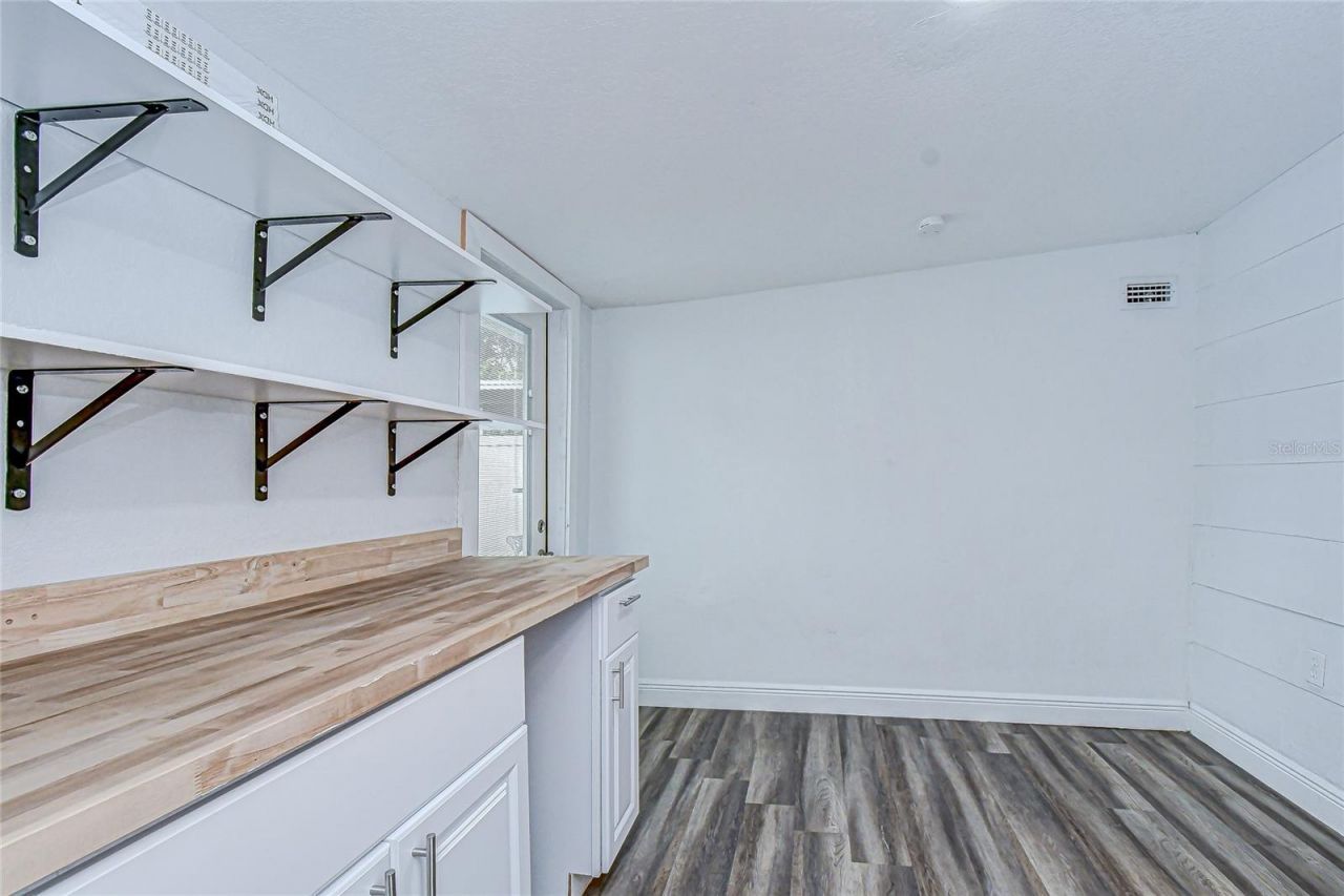 645 38th Avenue S, Saint Petersburg, FL 33705 Photo