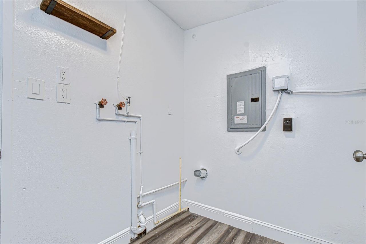 645 38th Avenue S, Saint Petersburg, FL 33705 Photo