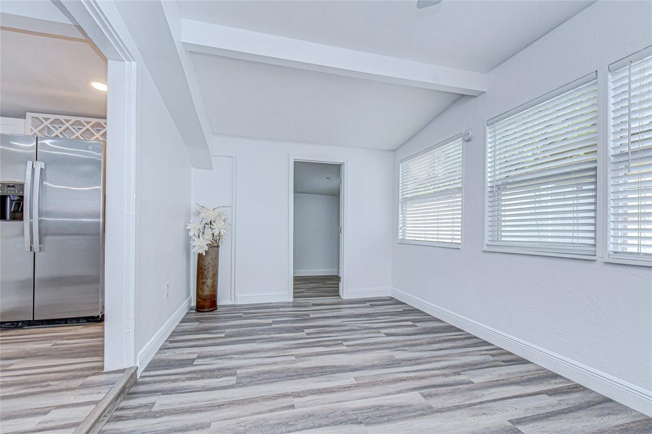 645 38th Avenue S, Saint Petersburg, FL 33705 Photo