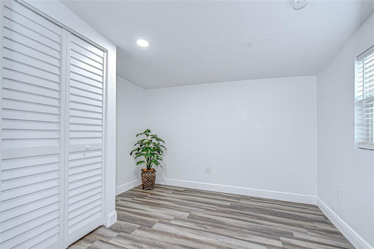 645 38th Avenue S, Saint Petersburg, FL 33705 Photo