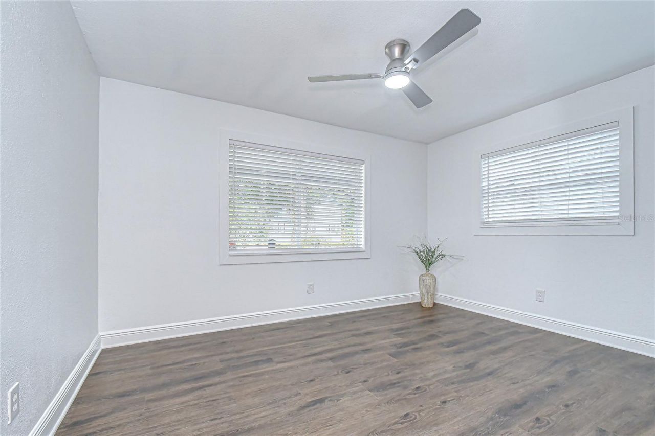 645 38th Avenue S, Saint Petersburg, FL 33705 Photo