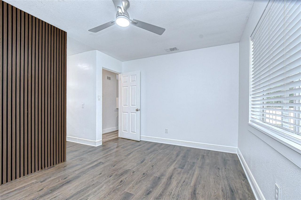 645 38th Avenue S, Saint Petersburg, FL 33705 Photo