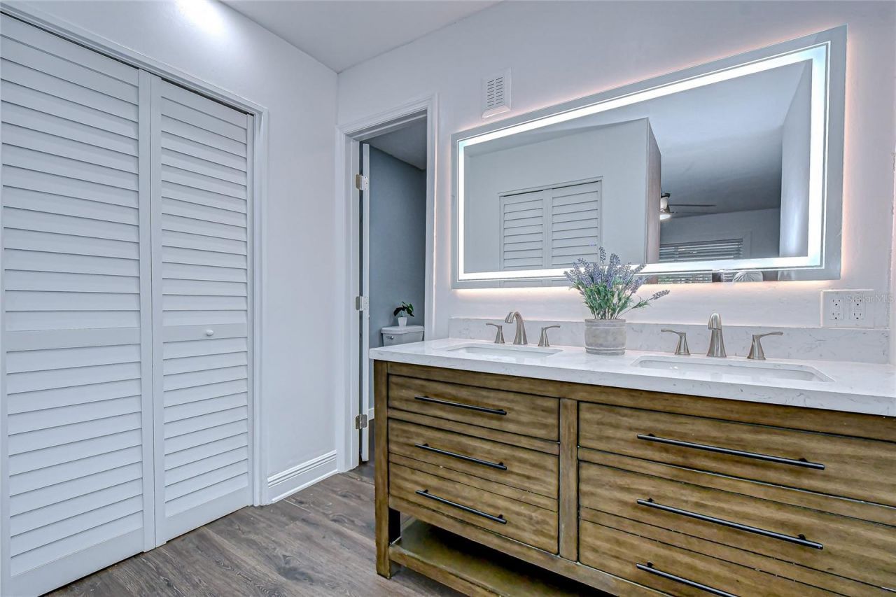 645 38th Avenue S, Saint Petersburg, FL 33705 Photo