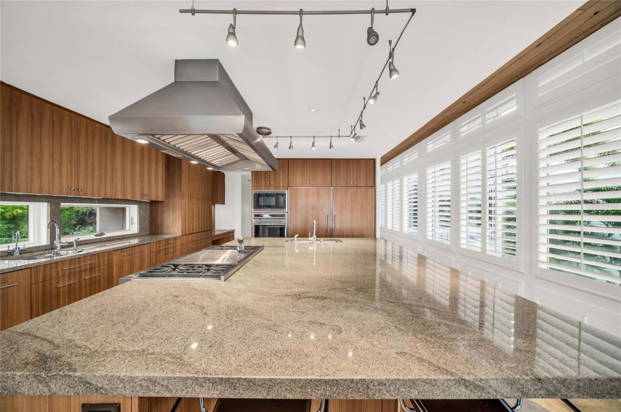 1404 Kenilworth Street, Sarasota, FL 34231 Photo