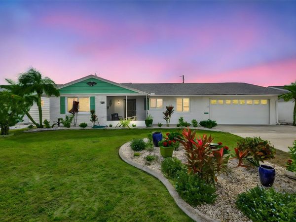 1520 DANBURY DRIVE, SUN CITY CENTER, FL 33573