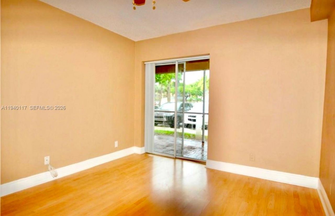 5654 Rock Island Rd, Unit 214, Tamarac, FL 33319 Photo