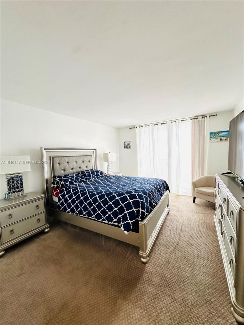 2750 NE 183rd St, Unit 1607, Aventura, FL 33160 Photo