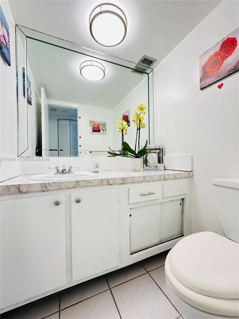 2750 NE 183rd St, Unit 1607, Aventura, FL 33160 Photo