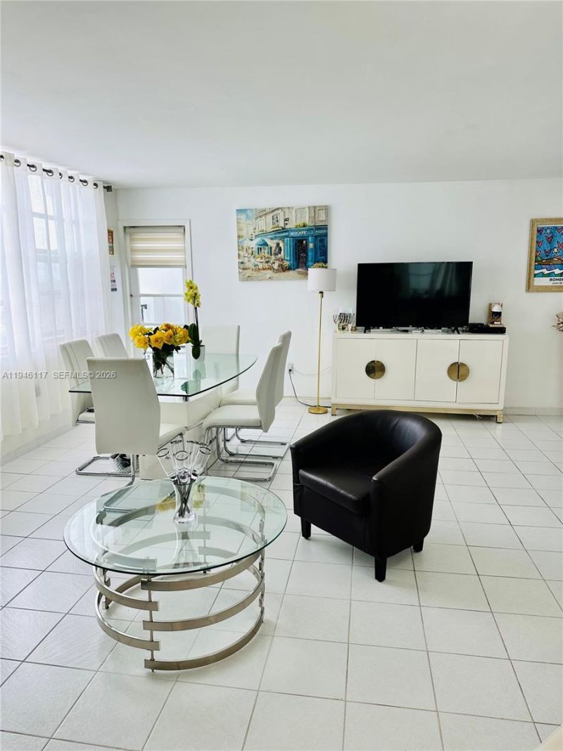 2750 NE 183rd St, Unit 1607, Aventura, FL 33160 Photo