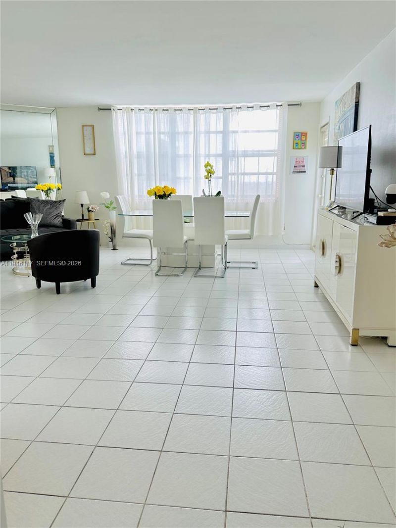 2750 NE 183rd St, Unit 1607, Aventura, FL 33160 Photo