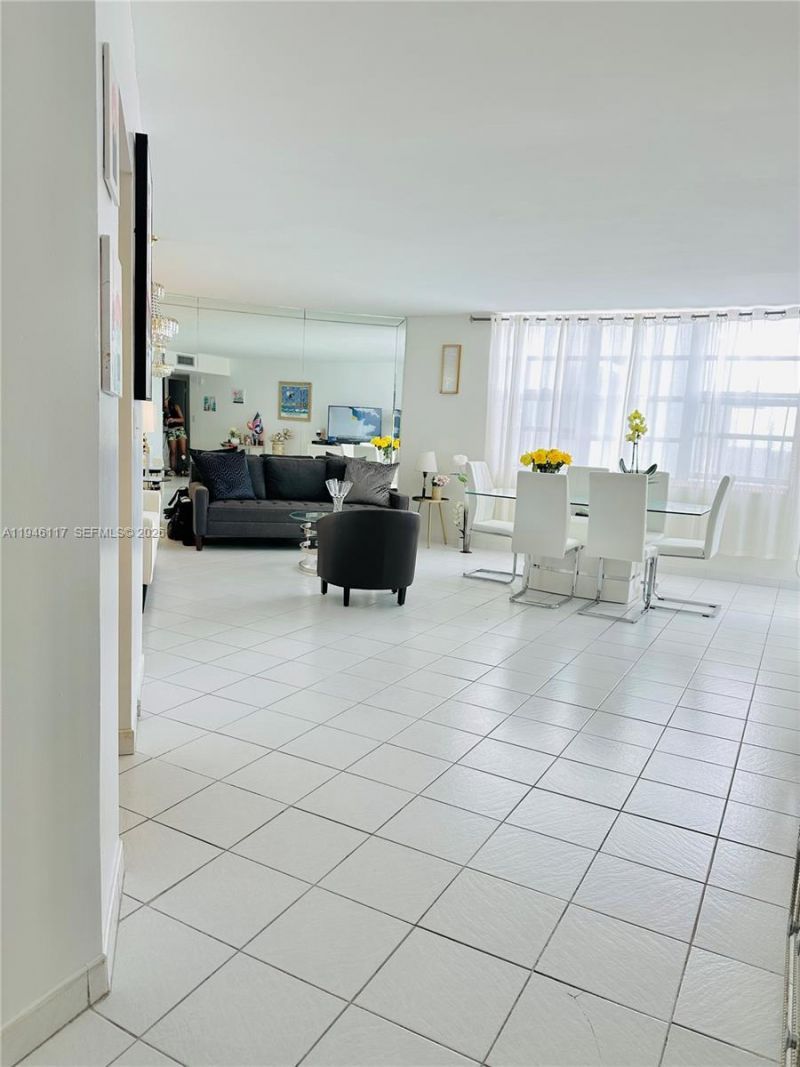 2750 NE 183rd St, Unit 1607, Aventura, FL 33160 Photo