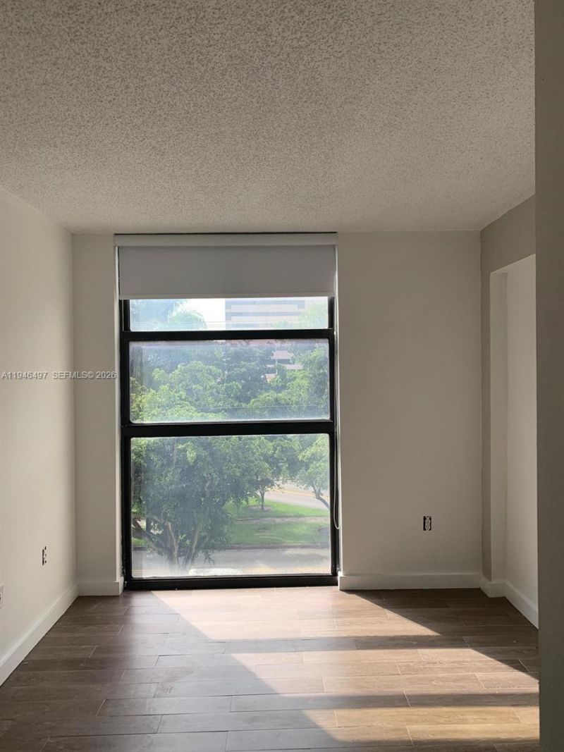 911 E Ponce De Leon Blvd, Unit 403, Coral Gables, FL 33134 Photo