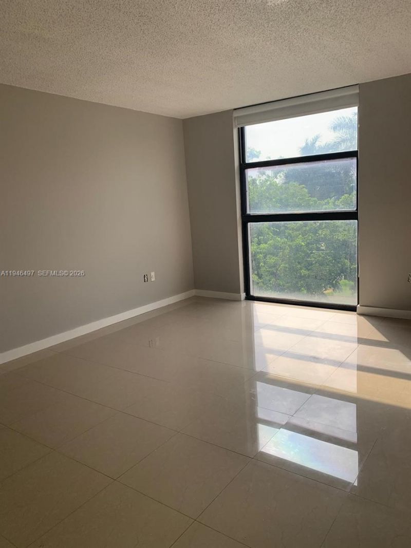 911 E Ponce De Leon Blvd, Unit 403, Coral Gables, FL 33134 Photo