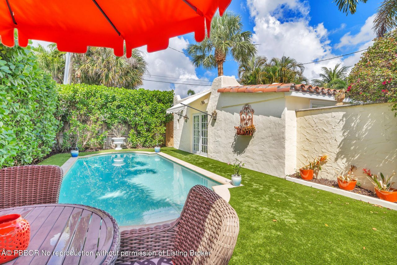 3213 Vincent Road, West Palm Beach, FL 33405 Photo