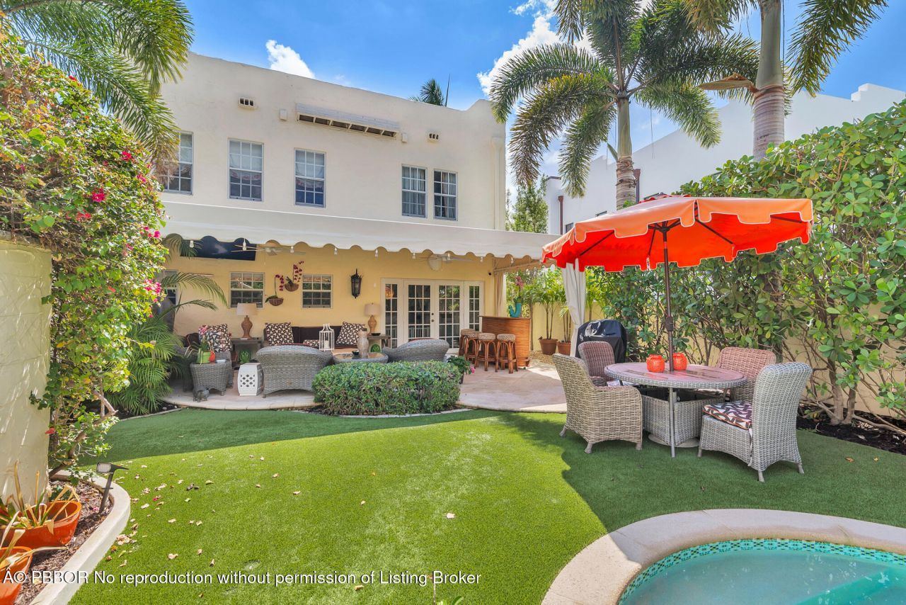 3213 Vincent Road, West Palm Beach, FL 33405 Photo