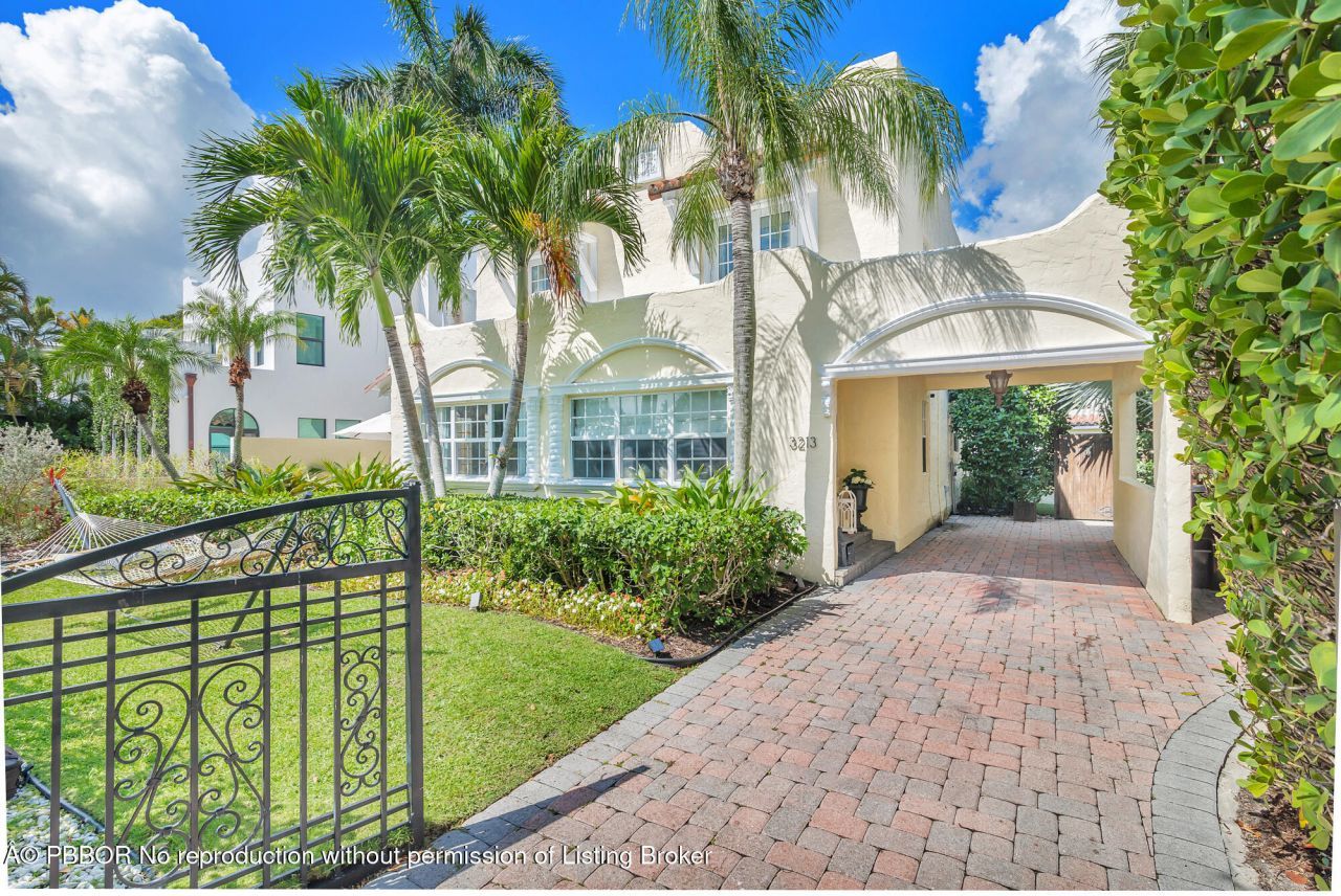 3213 Vincent Road, West Palm Beach, FL 33405 Photo