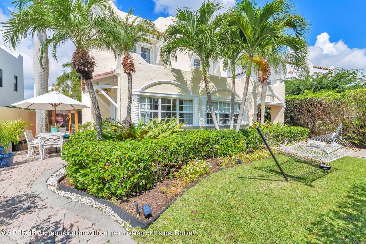 3213 Vincent Road, West Palm Beach, FL 33405 Photo