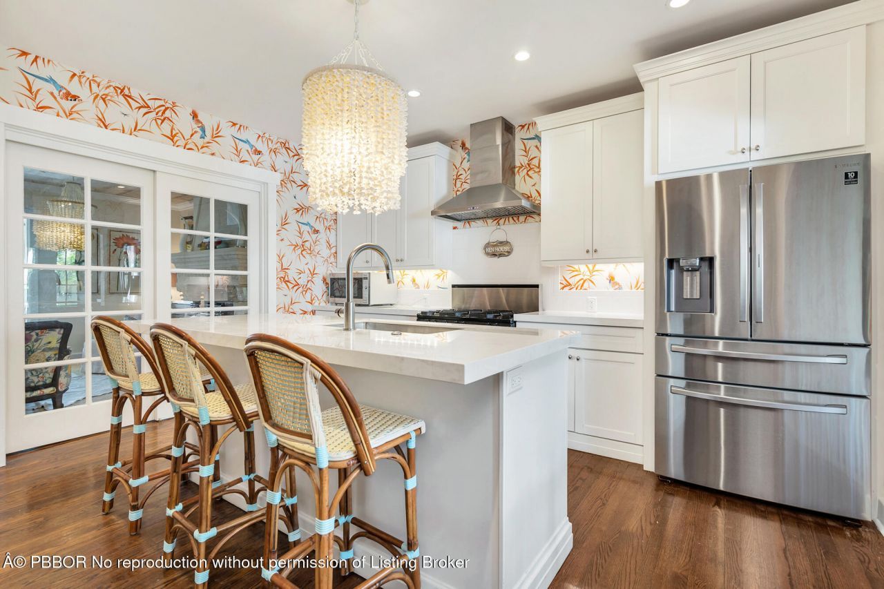 3213 Vincent Road, West Palm Beach, FL 33405 Photo